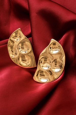 Terema_earrings_-_gold_statement_earrings_-_handmade_with_love_in_Kenya_-_Umutoni