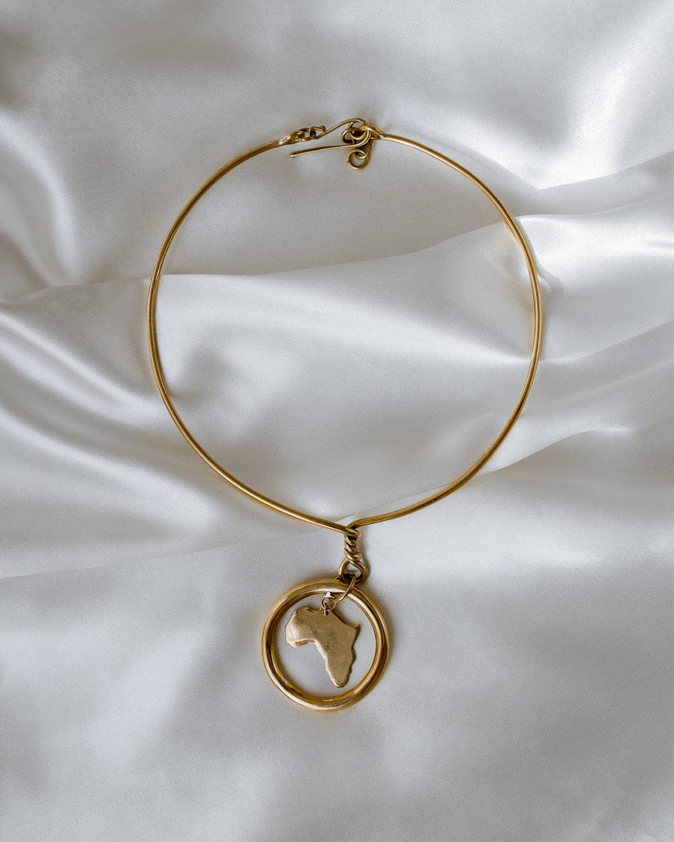 Rosanna qogirchoq porno Ular meni mast qilib, yashirin kamera bilan olingan ruscha kadrlardan foydalanishdi.